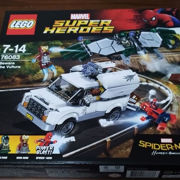LEGO Marvel Super Heroes Spider-Man Vulture Set - White and Black
